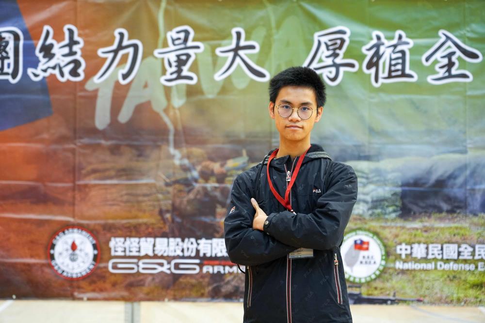 來自基隆高中的白翔宇，決心報考陸專踏入軍旅，同時精進拳擊興趣。(軍聞社記者陳傳奇攝)