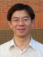 講師游文吉