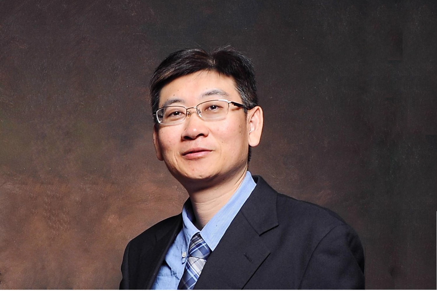 科主任 黃俊哲副教授
