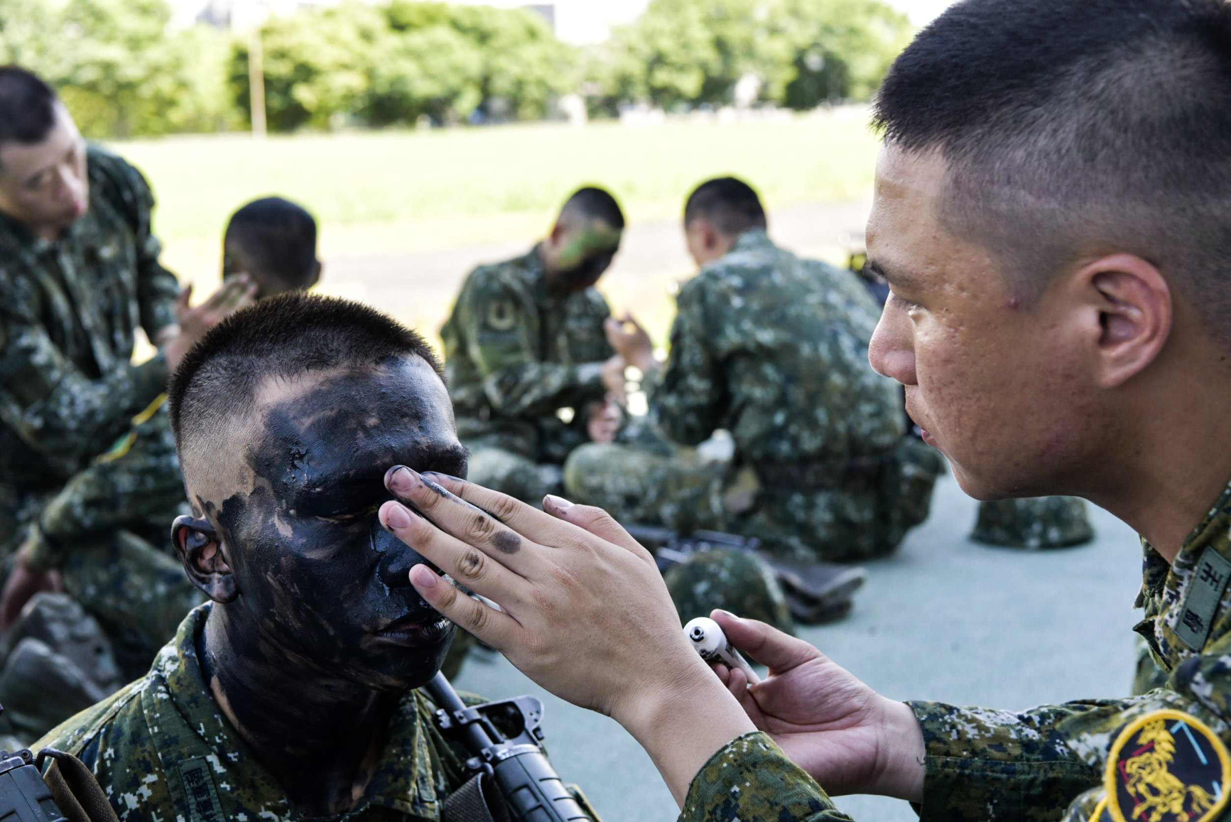 陸軍專科學校專19期於暑期訓練實施偽裝課程