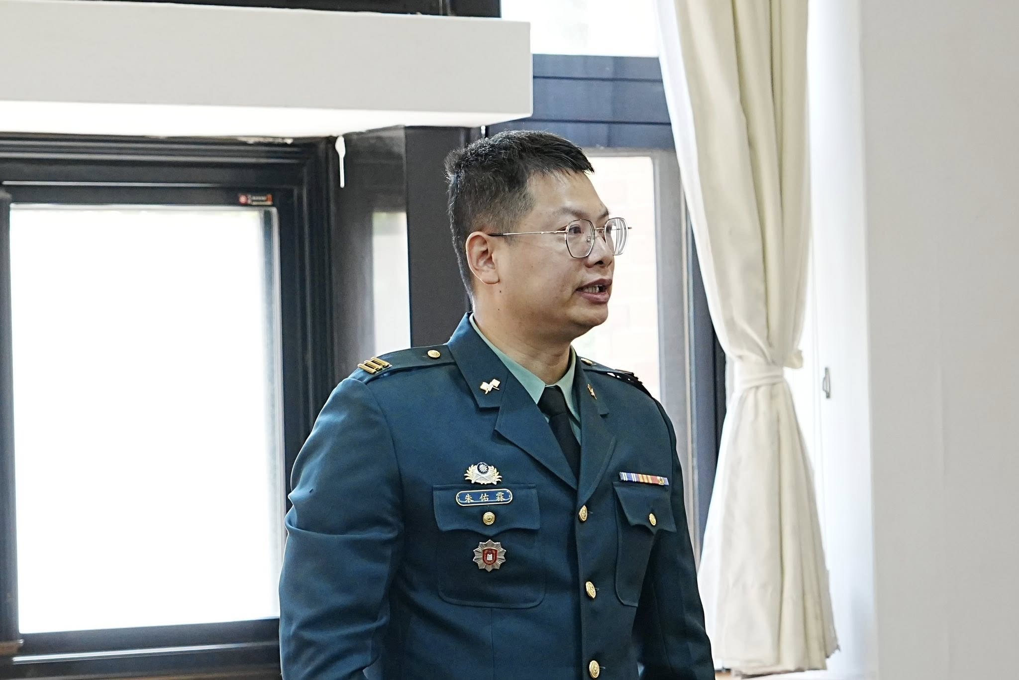 晉任人員朱上尉發表感言